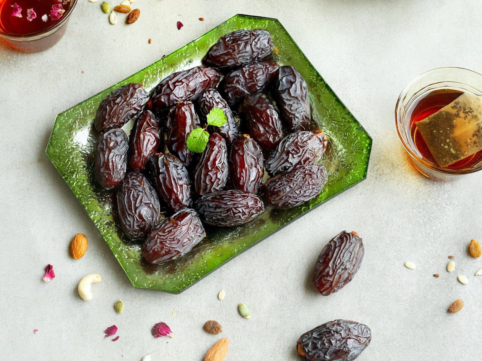 benefits of dates in winter